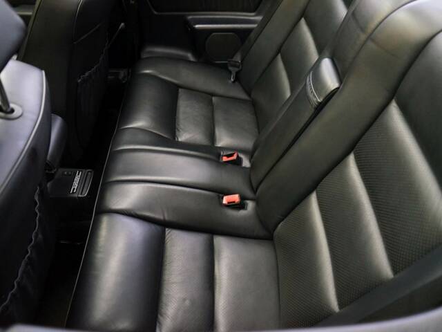 Mercedes-Benz 300 CE-24