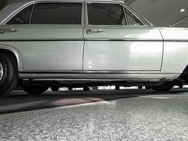Mercedes-Benz 300 SEL 3.5