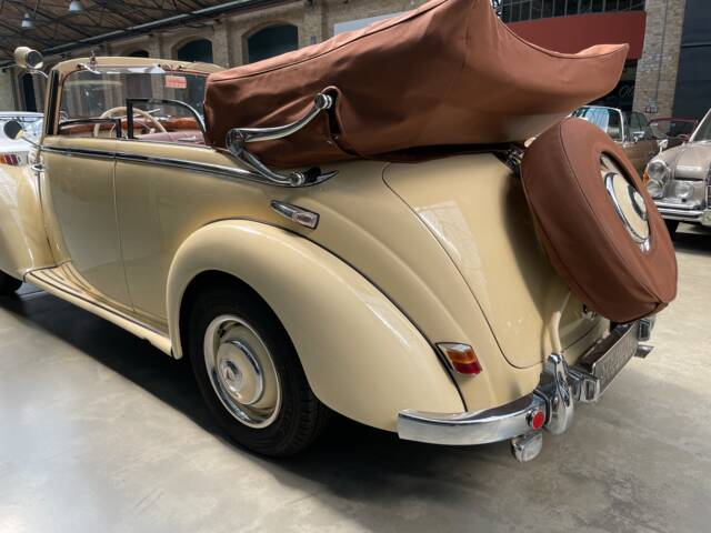 Mercedes-Benz 220 Cabriolet B