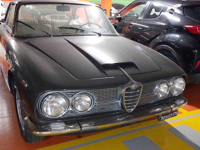 Image 1/7 de Alfa Romeo 2600 Sprint (1966)