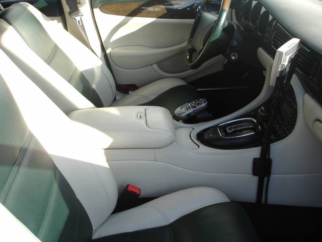 Jaguar XJR 4.0 - XJR