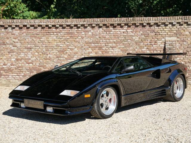 Lamborghini Knopf emailliert 60er Jahre 12x15mm gestempel Barlacchi alt+original 