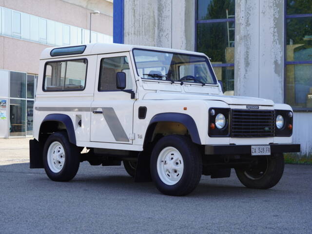 Image 1/45 of Land Rover Defender 90 (1996)