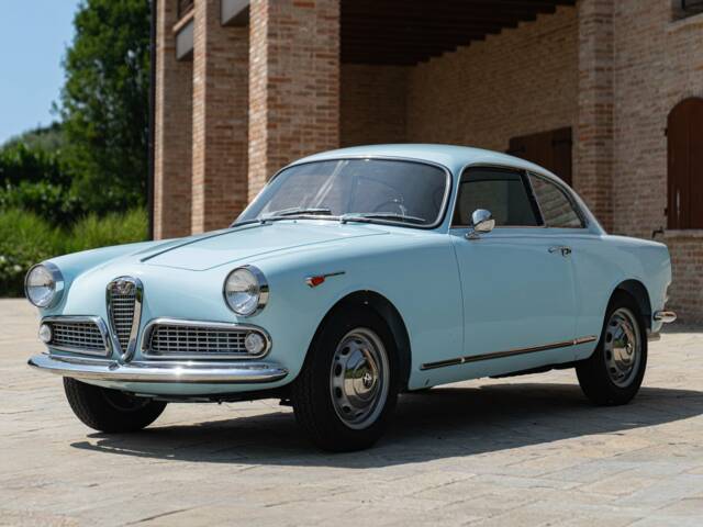 Image 1/50 de Alfa Romeo Giulietta Sprint (1960)