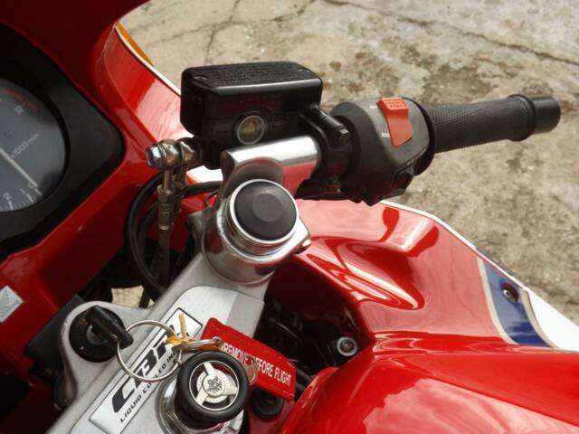 Honda CBR 1000F