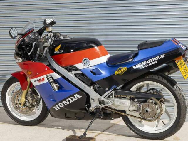 Honda VFR 400 R