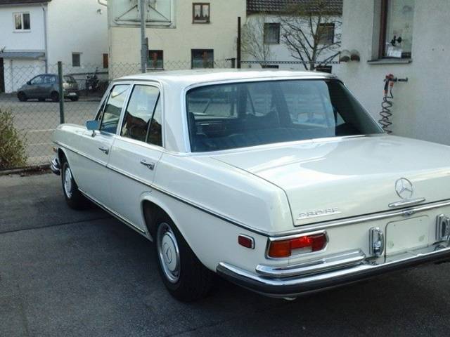 Mercedes-Benz 280 SE 4,5