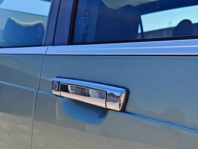 BMW 745i
