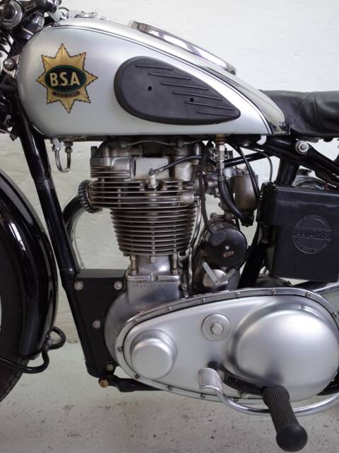 BSA M 24 Gold Star