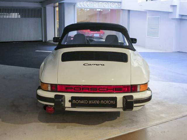 Porsche 911 Carrera 3.2
