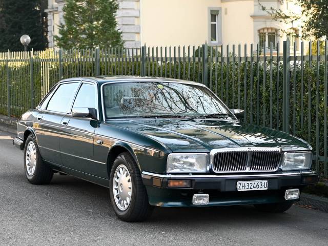 Bild 1/30 von Daimler Six (1990)