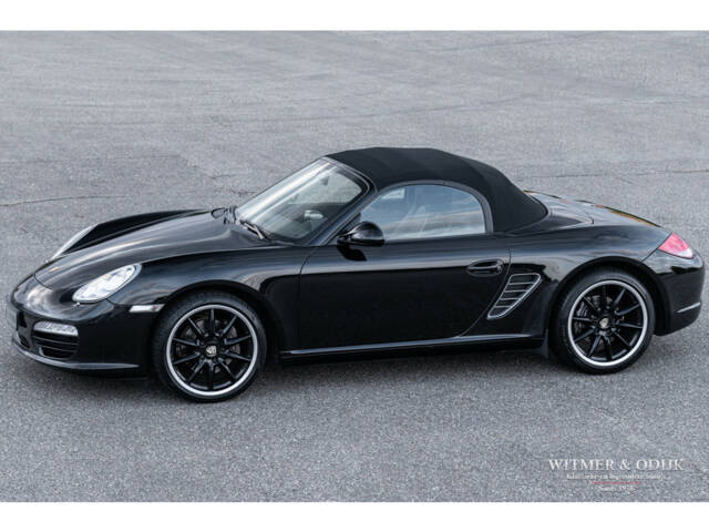 Image 1/32 of Porsche Boxster (2010)