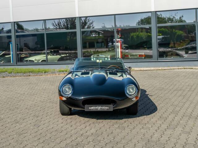 Jaguar E-Type 3.8