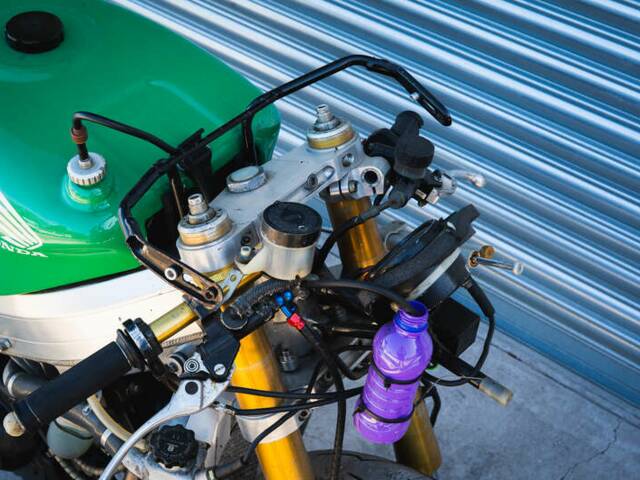 Honda VFR 750R RC 30