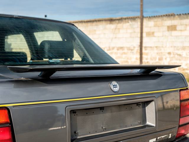Lancia Thema 8.32