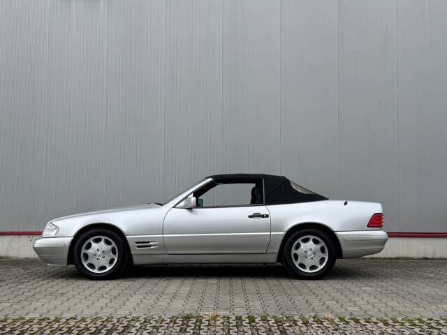 Mercedes-Benz SL 320