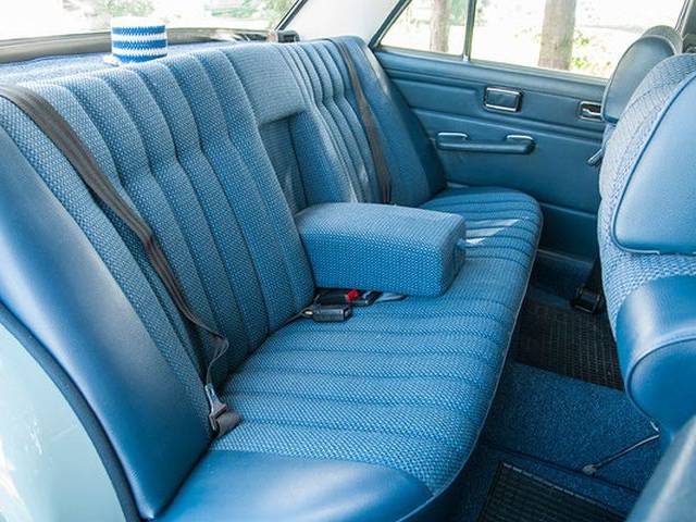 Mercedes-Benz 200 D