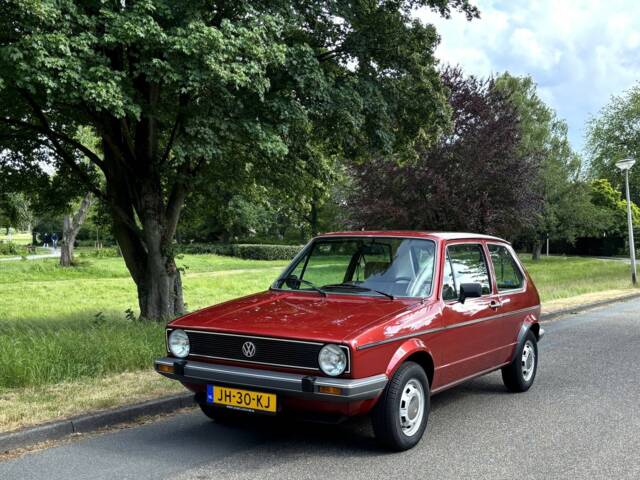 Image 1/26 de Volkswagen Golf Mk I 1.5 (1983)