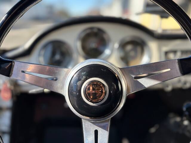 Alfa Romeo Giulia 1600 Spider