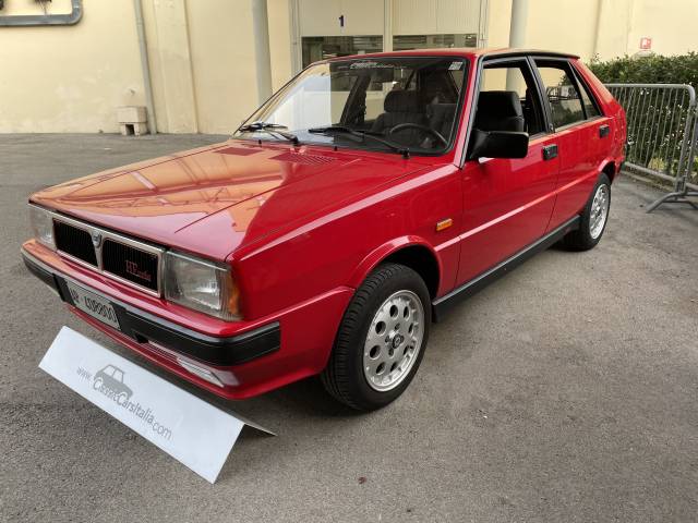 Lancia Delta 1.6 HF