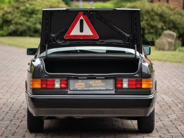 Mercedes-Benz 190 E
