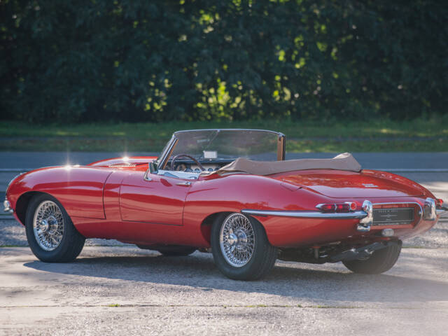 Jaguar E-Type 3.8