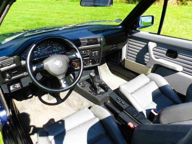 BMW 320i - BMW 320i Cabriolet (E30) 1992