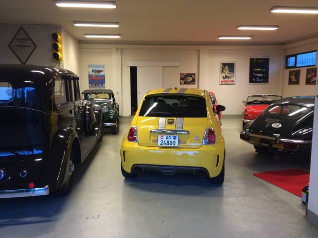 Image 1/13 of Abarth 695 «Tributo Ferrari» (2011)