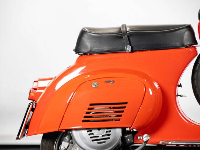 Piaggio Vespa 90