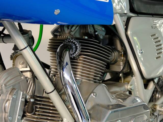 Ducati 900 SS