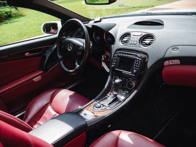Mercedes-Benz SL 550