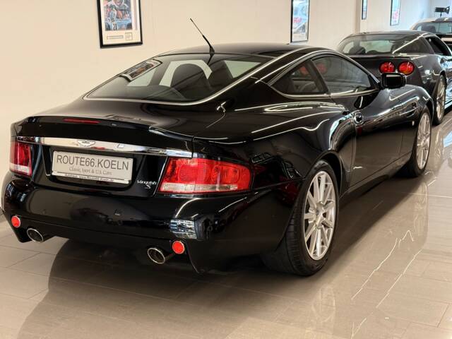 Aston Martin V12 Vanquish S Ultimate Edition