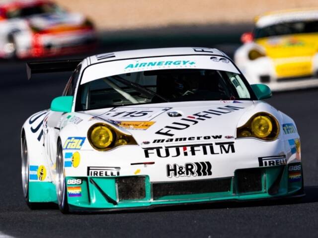 Imagen 1/39 de Porsche 911 GT3 RSR (2005)