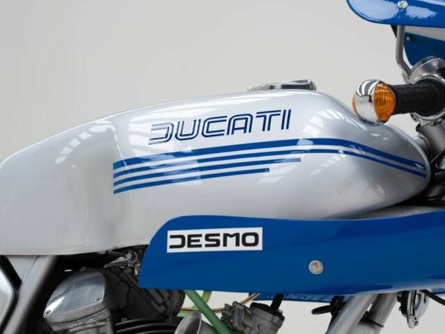 Ducati 900 SS
