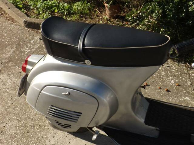 Piaggio Vespa 125 Primavera