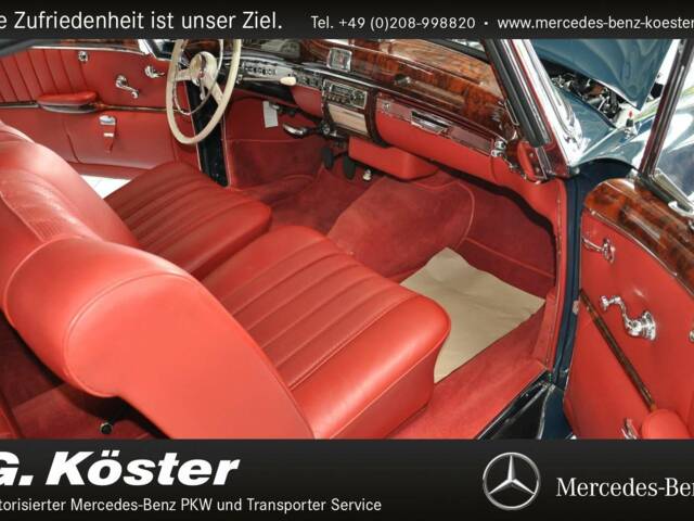 Mercedes-Benz 220 S Cabriolet