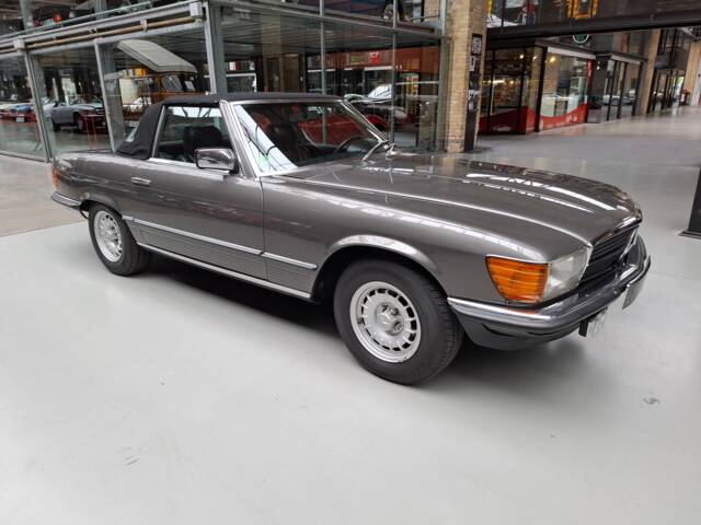 Mercedes-Benz 280 SL