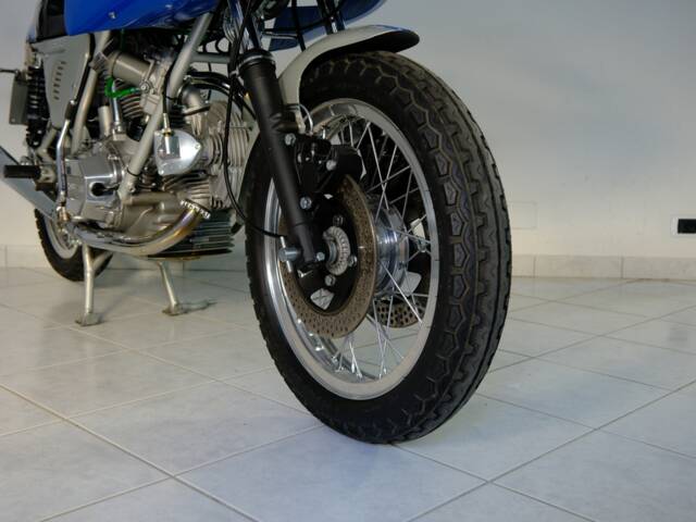 Ducati 900 SS