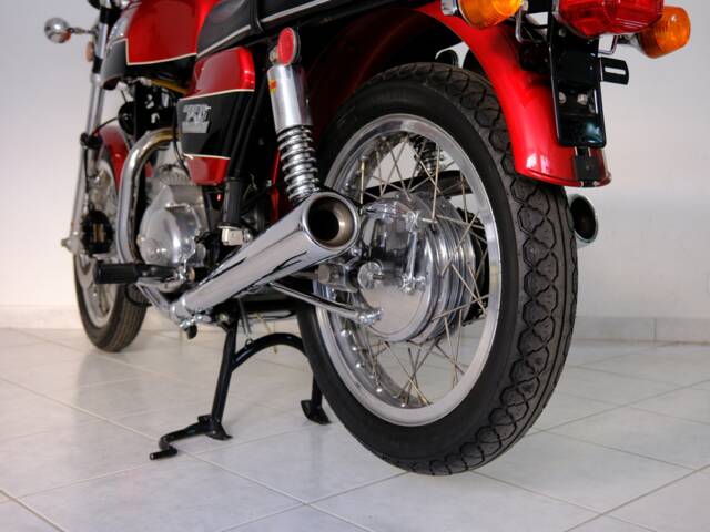 Ducati 750 GT