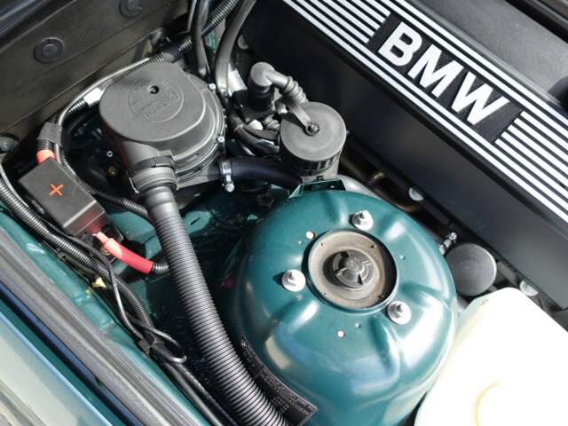 BMW 323ti Compact
