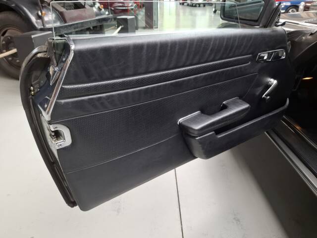 Mercedes-Benz 280 SL