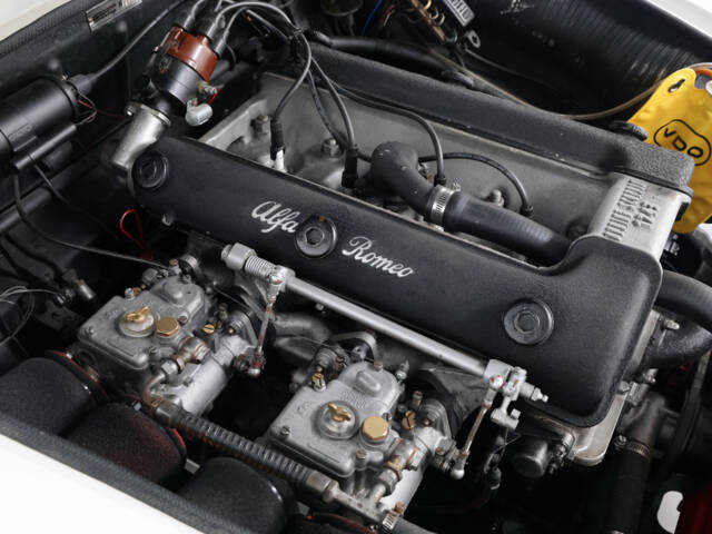Alfa Romeo 2000 Spider