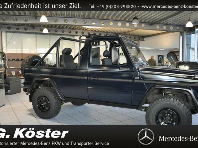 Mercedes-Benz G 230