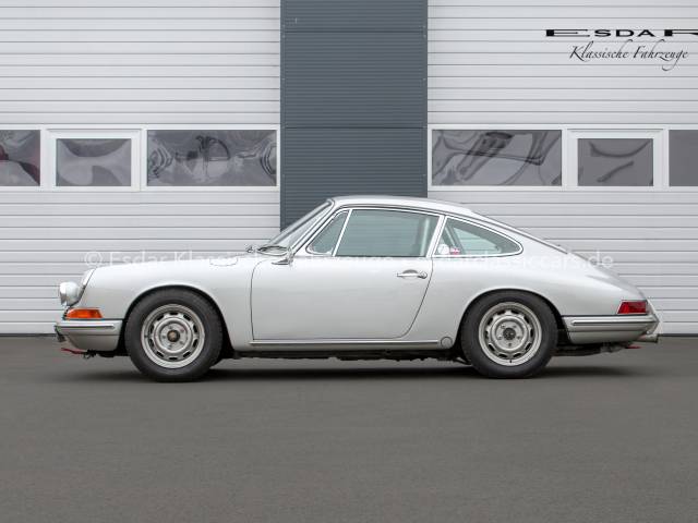 Imagen 1/38 de Porsche 911 2.0 (1965)