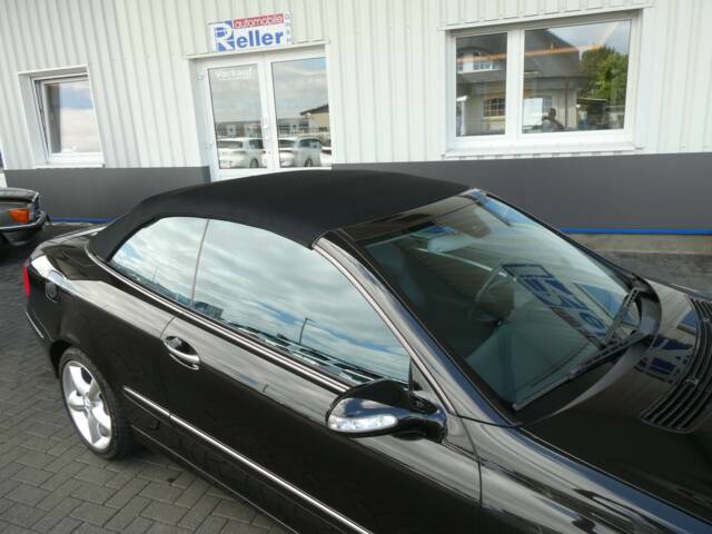 Mercedes-Benz CLK 320