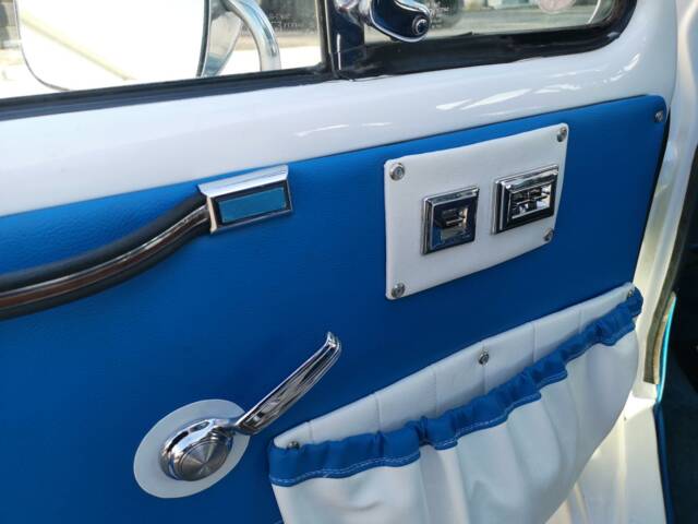 Chevrolet Van