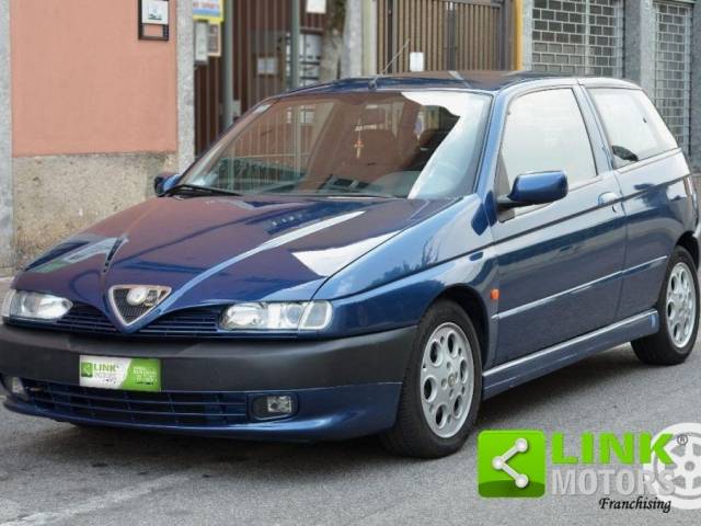 Bild 1/10 von Alfa Romeo 145 Quadrifoglio Verde (1997)