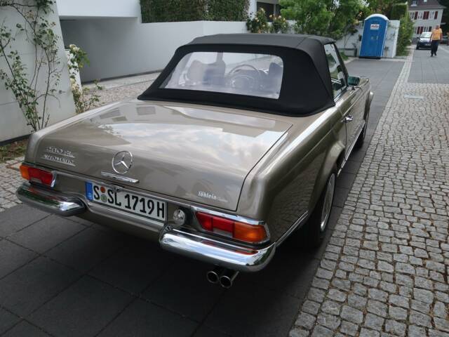 Mercedes-Benz 280 SL