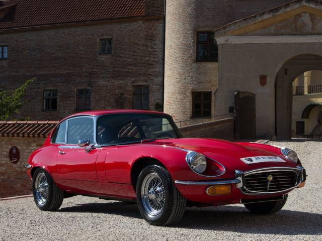 Jaguar E-Type V12 (2+2)