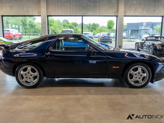 Porsche 928 GTS
